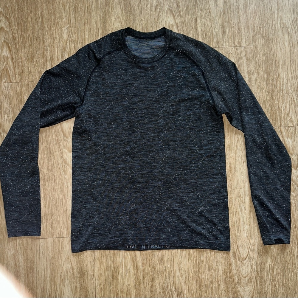 Lululemon Metal Vent Tech 2.0 Long sleeve shirt